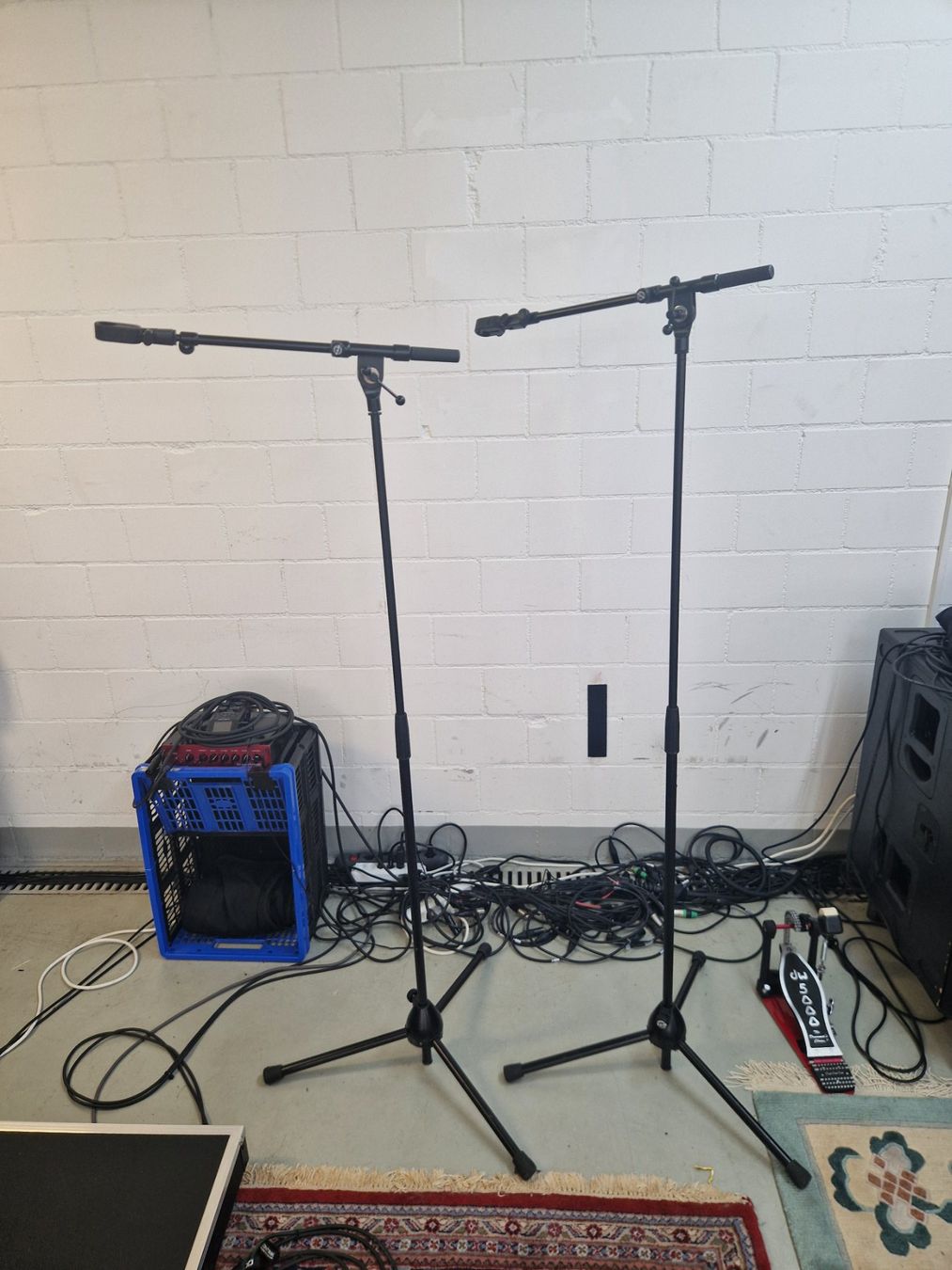 Microphones: LEWITT Komplettes Mikrofon-Set mit Ständer – D'occasion à Baar par Willij 3