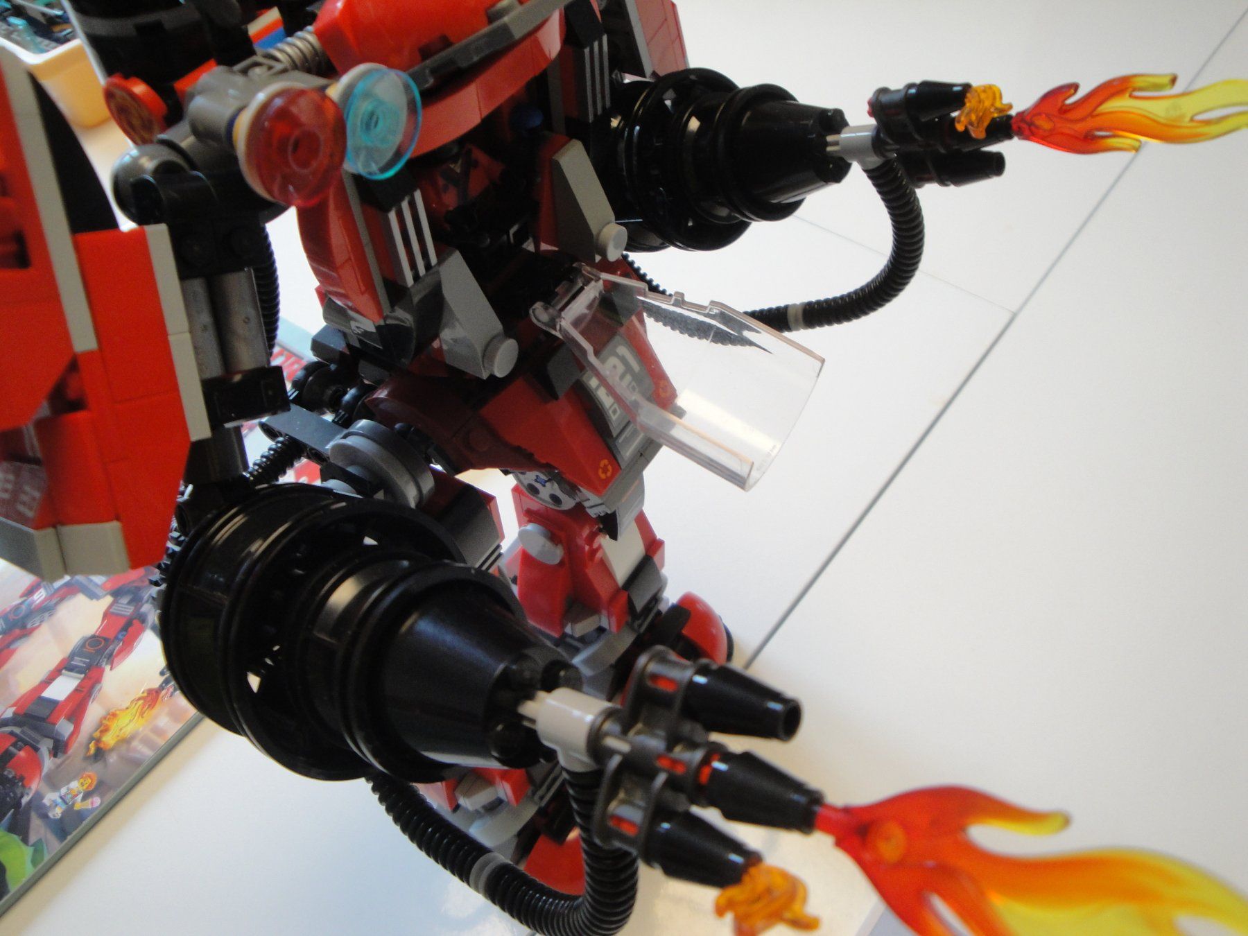 Lego Kit di costruzioni: LEGO Ninjago 70615 Feuer - Mech – Usato da Oberentfelden venduto da casa55 8