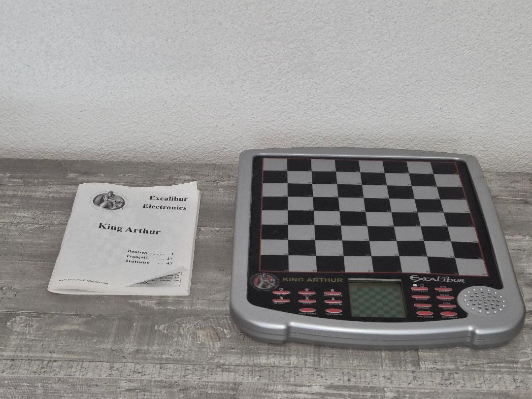 Spielautomaten: Neuwertiger Excalibur Schachcomputer, top, mit 30% Rabatt – Gebraucht aus Dielsdorf von Haesi0 2