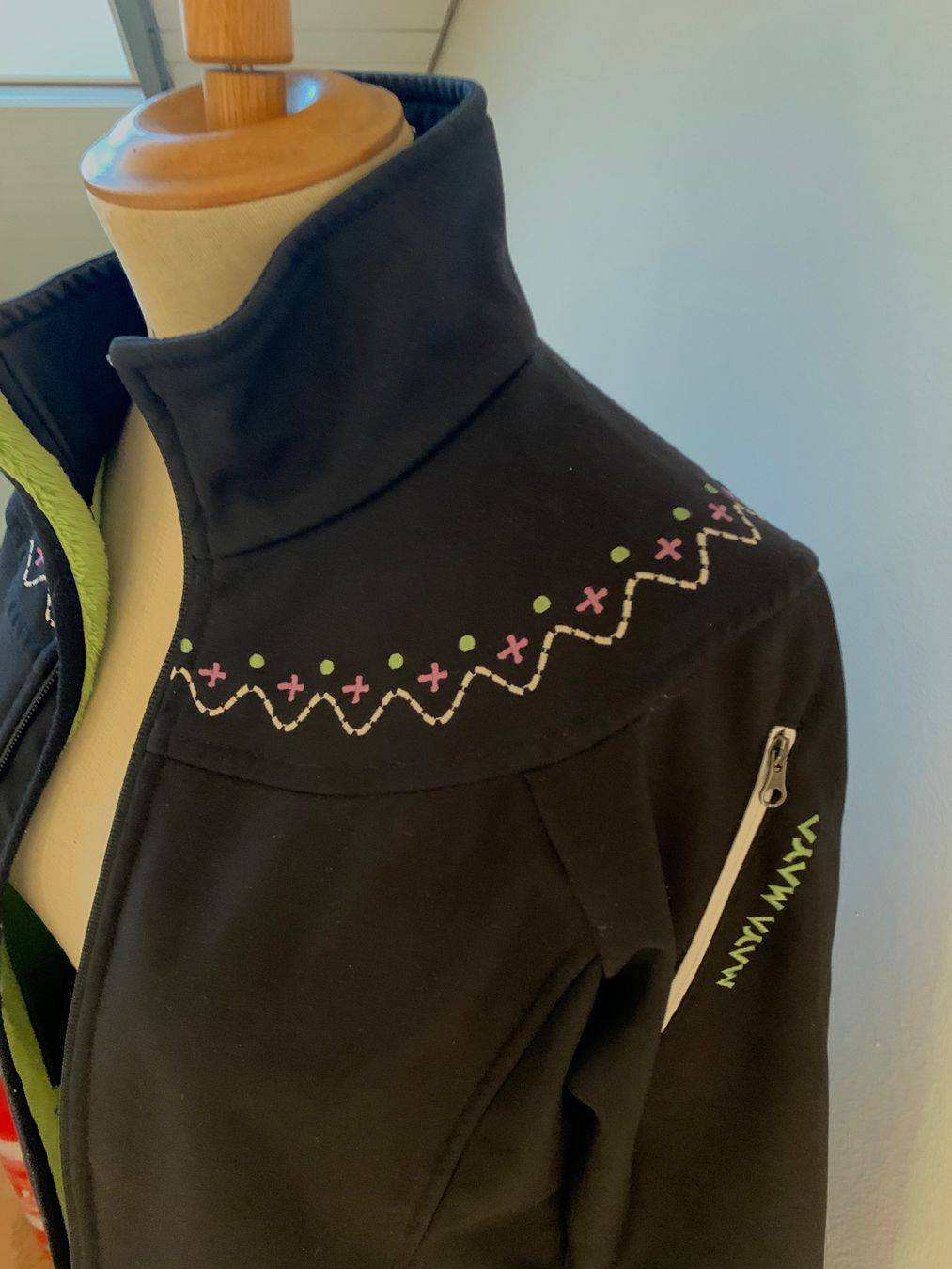 Vestes: Maya Maya Softshelljacke – D'occasion à Ennetbaden par usemiste 1