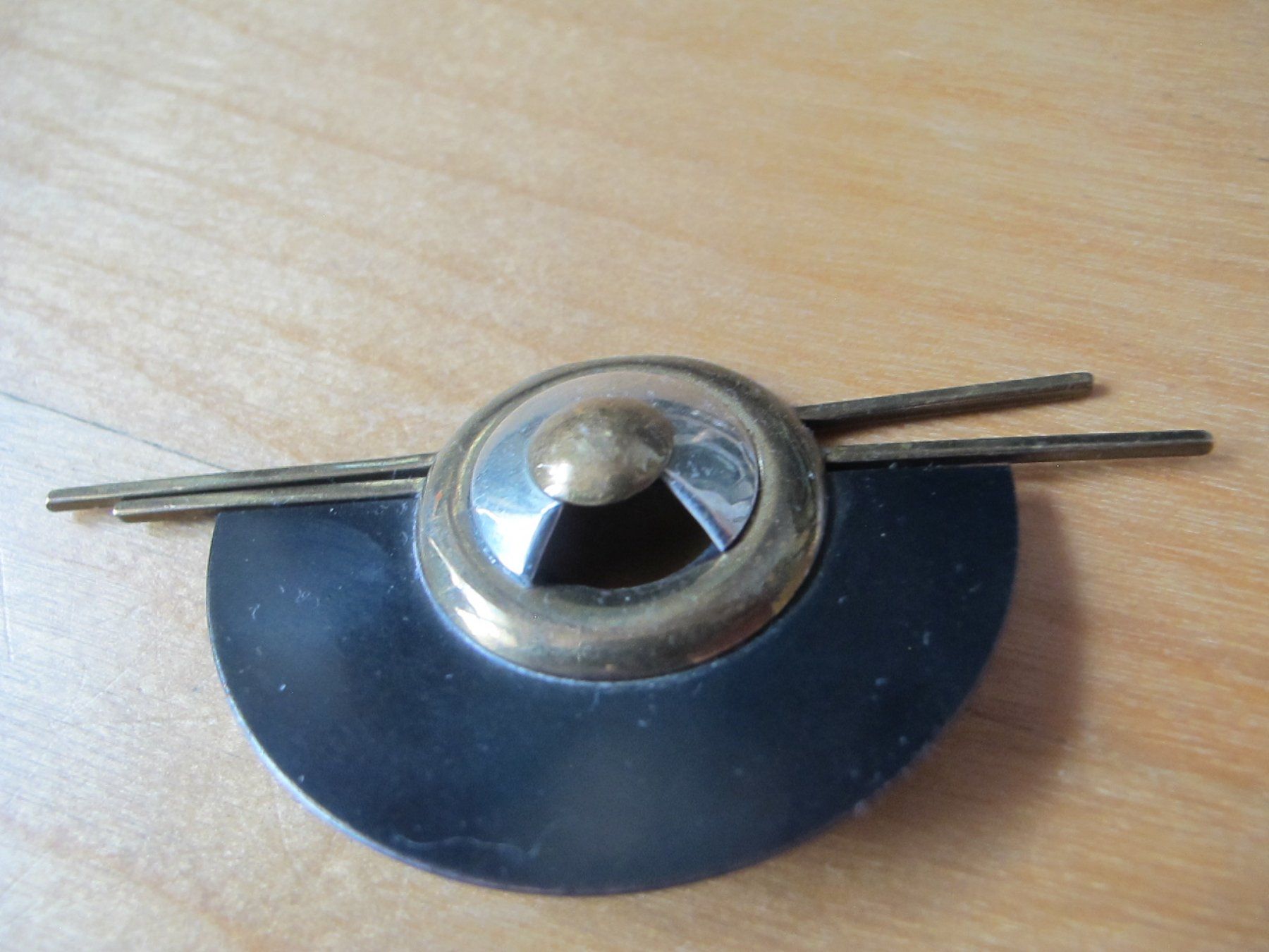 Spille & Fermagli: GROSSE VINTAGE BROSCHE AUS METALL – Usato da Löhningen venduto da Chimae67 5