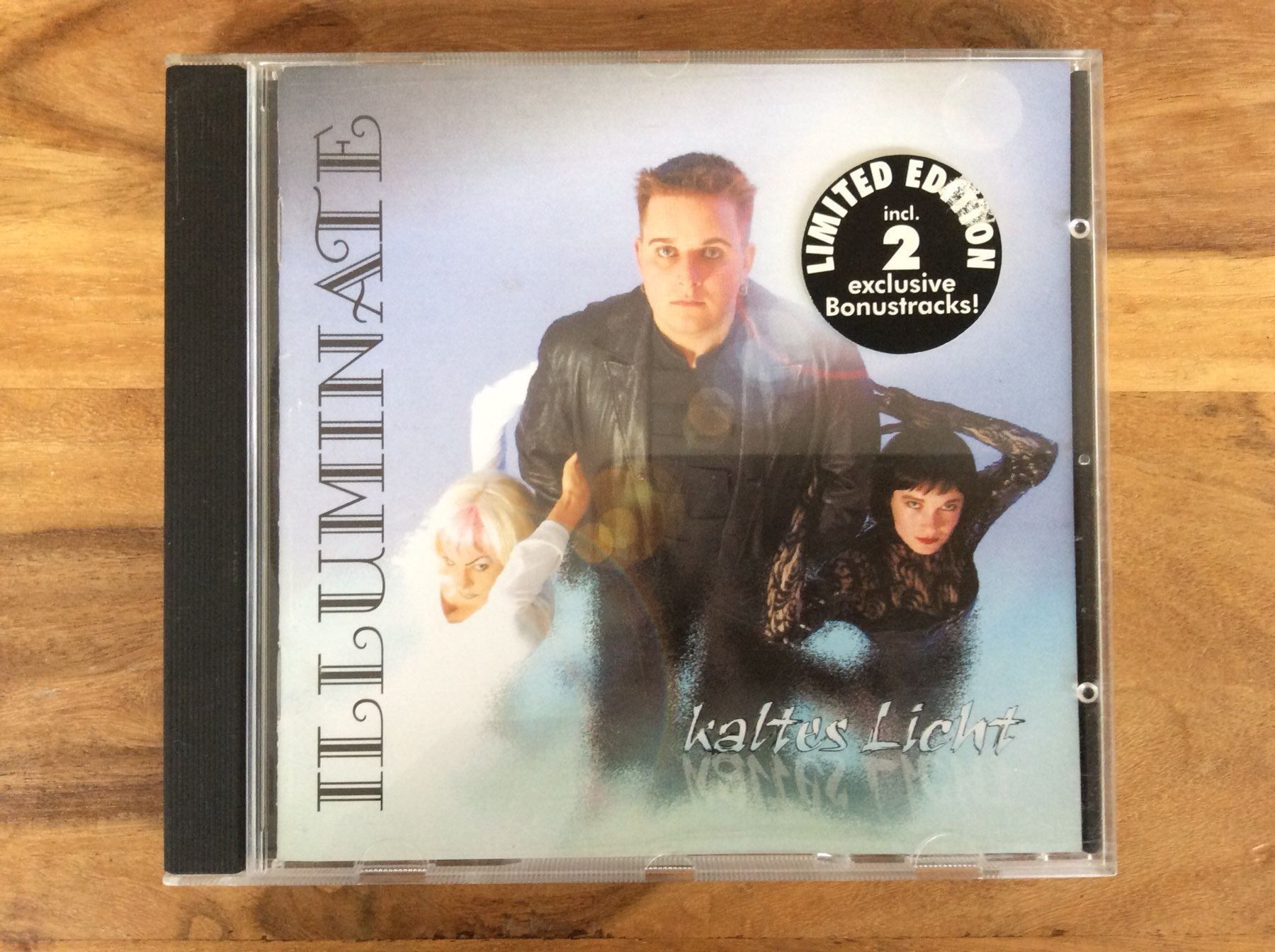 CD: CD Illuminate - Kaltes Licht – Usato da Horgen venduto da flyingpenguin2000
