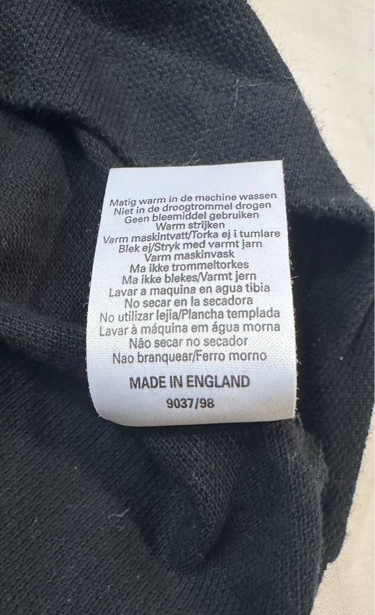 Burberry Polos: Burberry T-shirt  – D'occasion à Pfäffikon ZH par Nataliia. 2