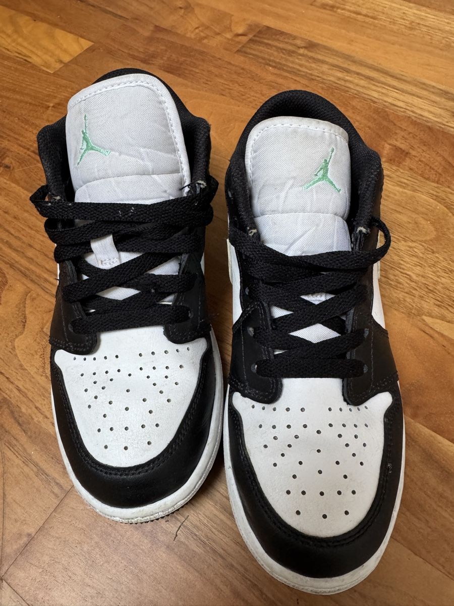 Jordan Scarpe per ragazzi: Air Jordan Grösse 36,5 – Usato da Diepoldsau venduto da Bluesky1 2