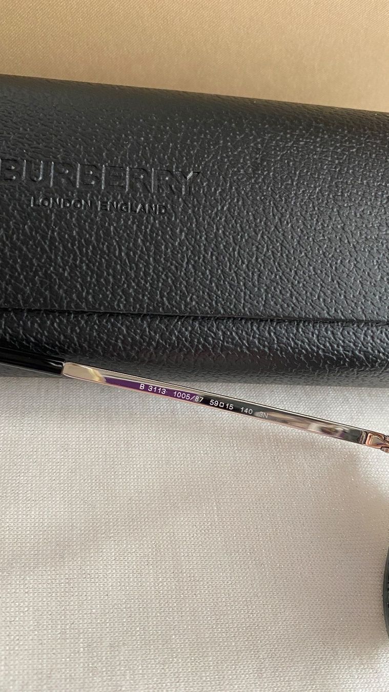 Burberry Occhiali & Lenti: Burberry Sonnenbrille – Nuovo e nell'imballaggio originale da Schaan venduto da MivrSh 5