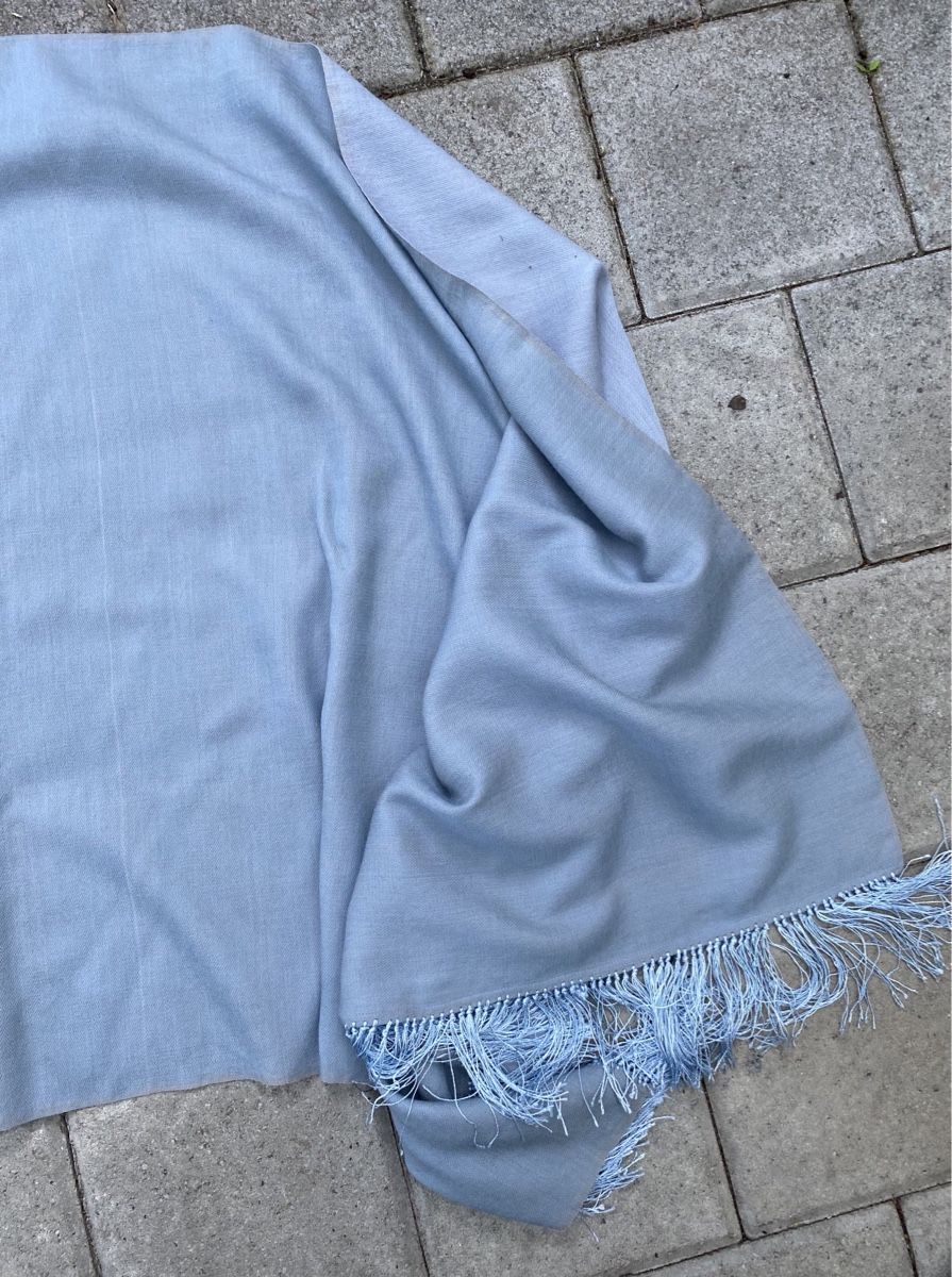 Foulard & Sciarpe: Schal hellblau mit Fransen 100% Wolle Neu – Nuovo e nell'imballaggio originale da Rabius venduto da bri_ca76 2