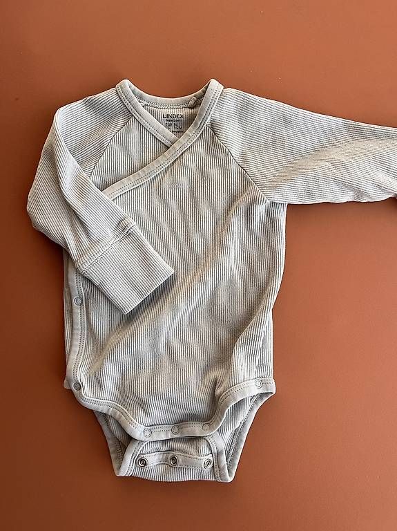 Unterwäsche: 2 Lindex Wickelbodies Grösse 56/1-2M – Gebraucht aus Cham von nininanana 1