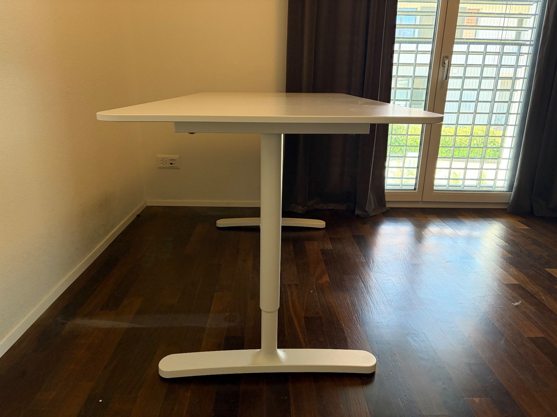 Schreibtische: Bürotisch – Gebraucht aus Lüsslingen von Peghi 1