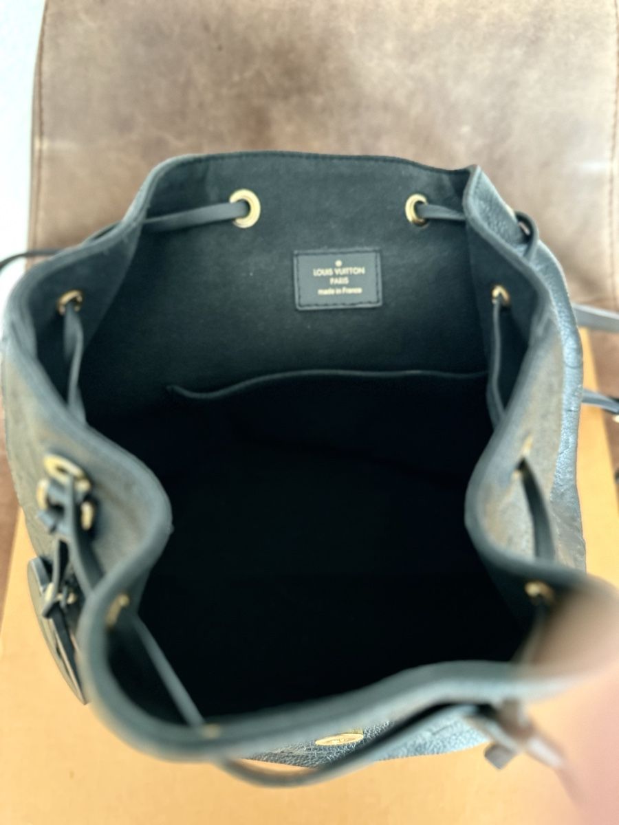 Louis Vuitton Zaini: Original LV Montsouris PM – Usato da Buchs ZH venduto da Molly38 2