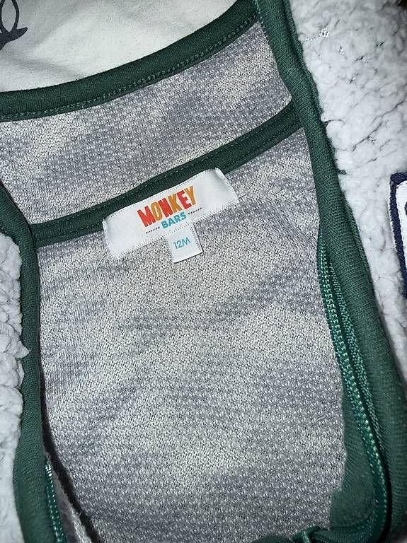 Altro abbigliamento: Gilet 12 mesi – Usato da Quartino venduto da ver_t5p9 1