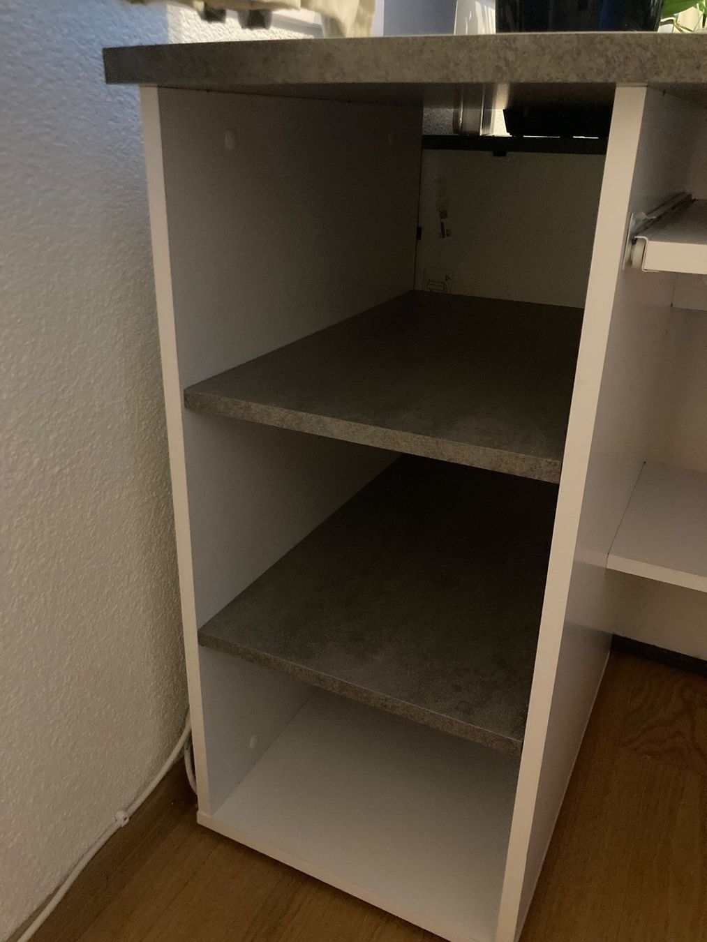 Conforama Scrivanie: Bürotisch / Schreibtisch / Pult – Usato da Wichtrach venduto da Aramis3628 3