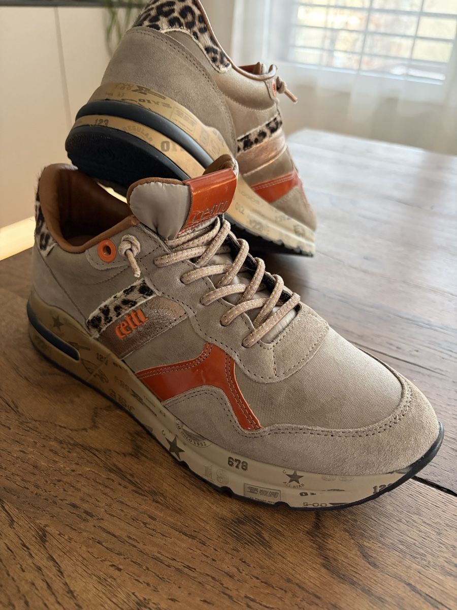Damenschuhe: Sneaker Cetti – Neu (gemäss Beschreibung) aus Frick von Dackus