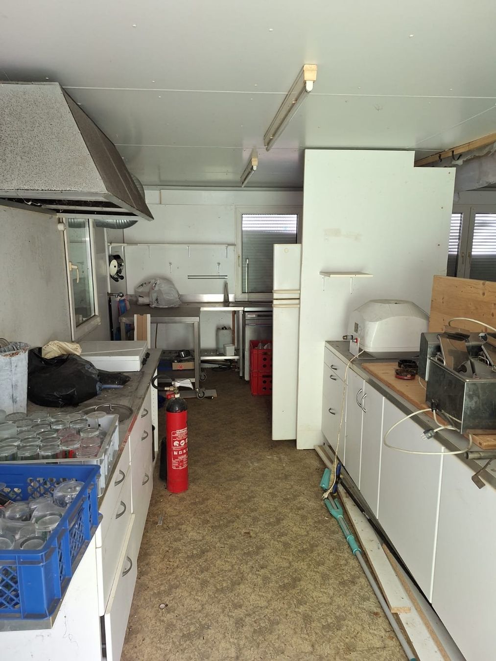 Contenitori edile: Kantine/Lagerhallen  (Bau/ 3 Container) – Usato da Elsau venduto da cimba 4