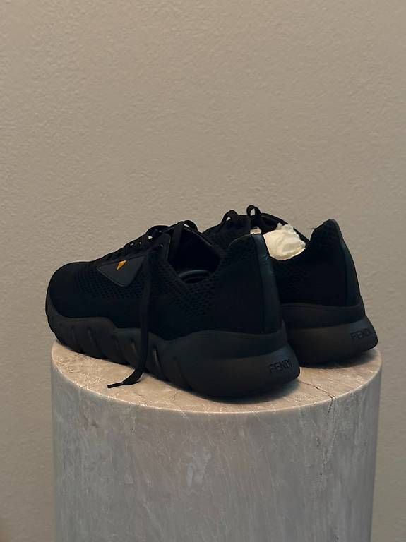 Fendi Chaussures hommes: Fendi Sneaker in Gr. 42 – D'occasion à Zunzgen par Vicehead77 1