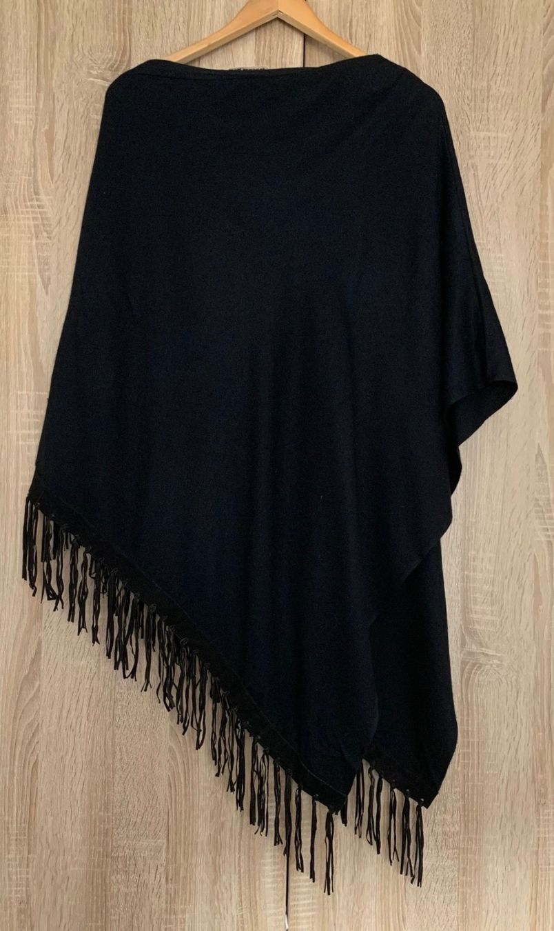 Altro in Moda donna: Pashmina / Seide mit Leder Fransen Poncho aus Nepal – Usato da Nussbaumen AG venduto da normajeanbaker 1