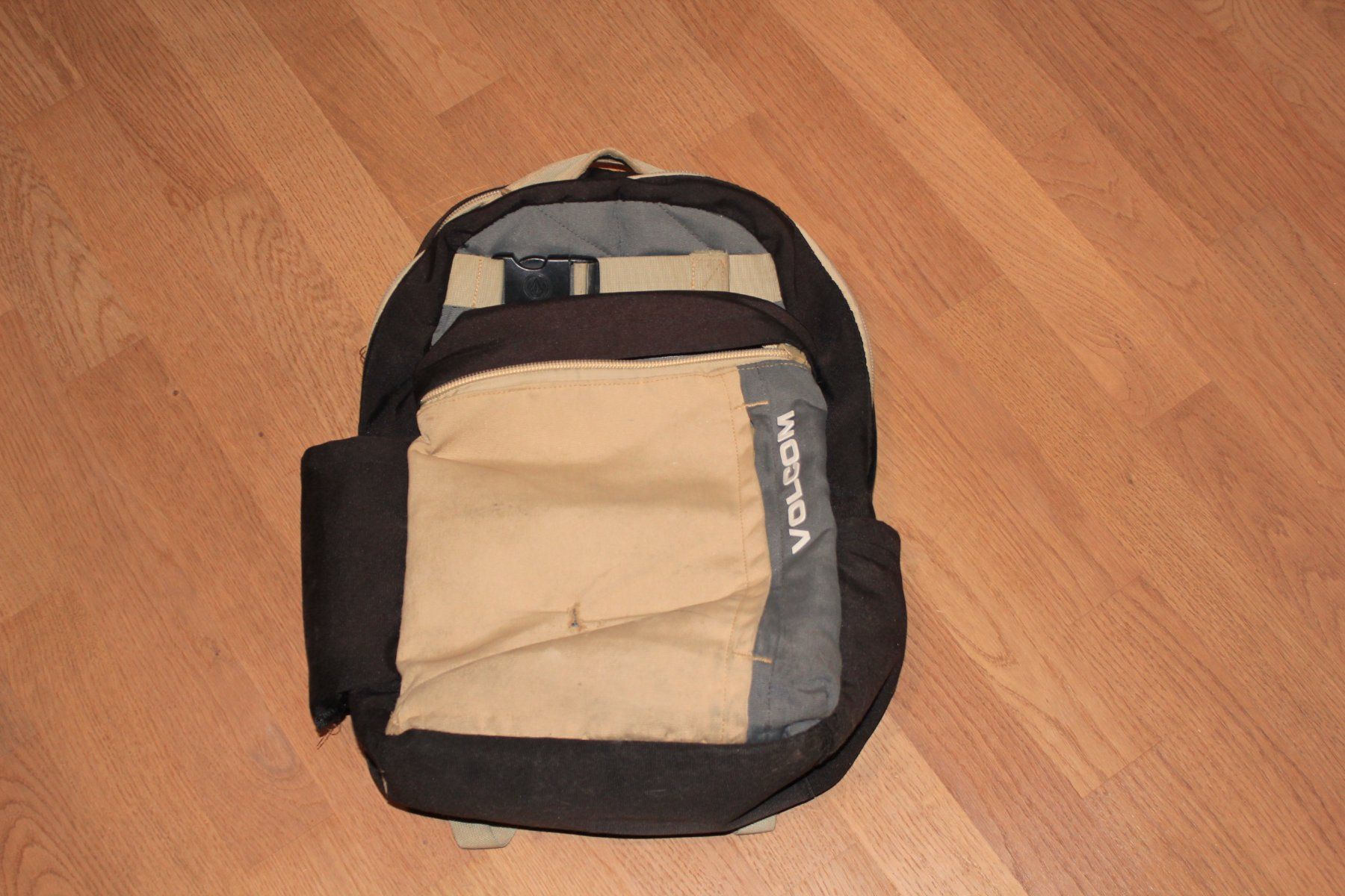 Rucksäcke: Volcom Rucksack – Gebraucht aus Männedorf von biancyur