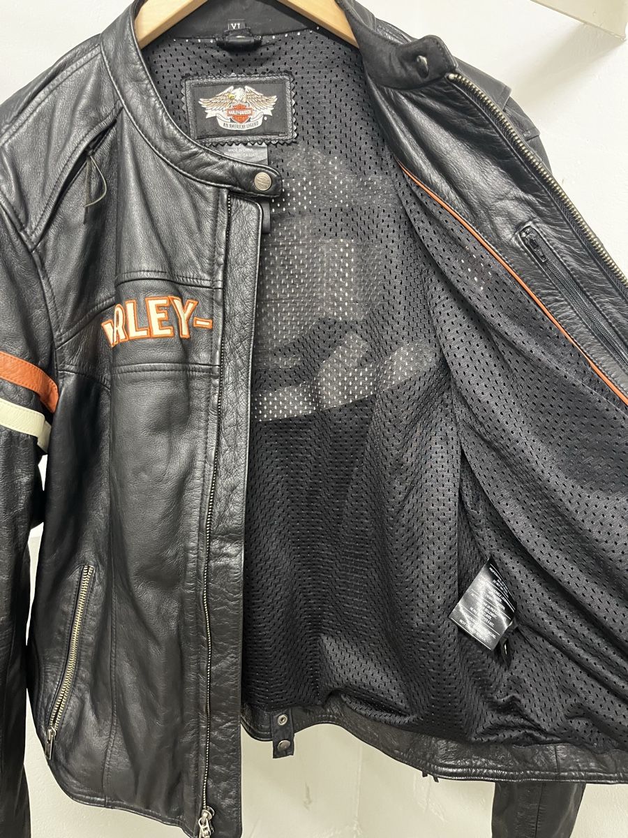 Harley-Davidson Giacche: Harley Davidson Damen Lederjacke – Usato da Bern venduto da Romingerre 6