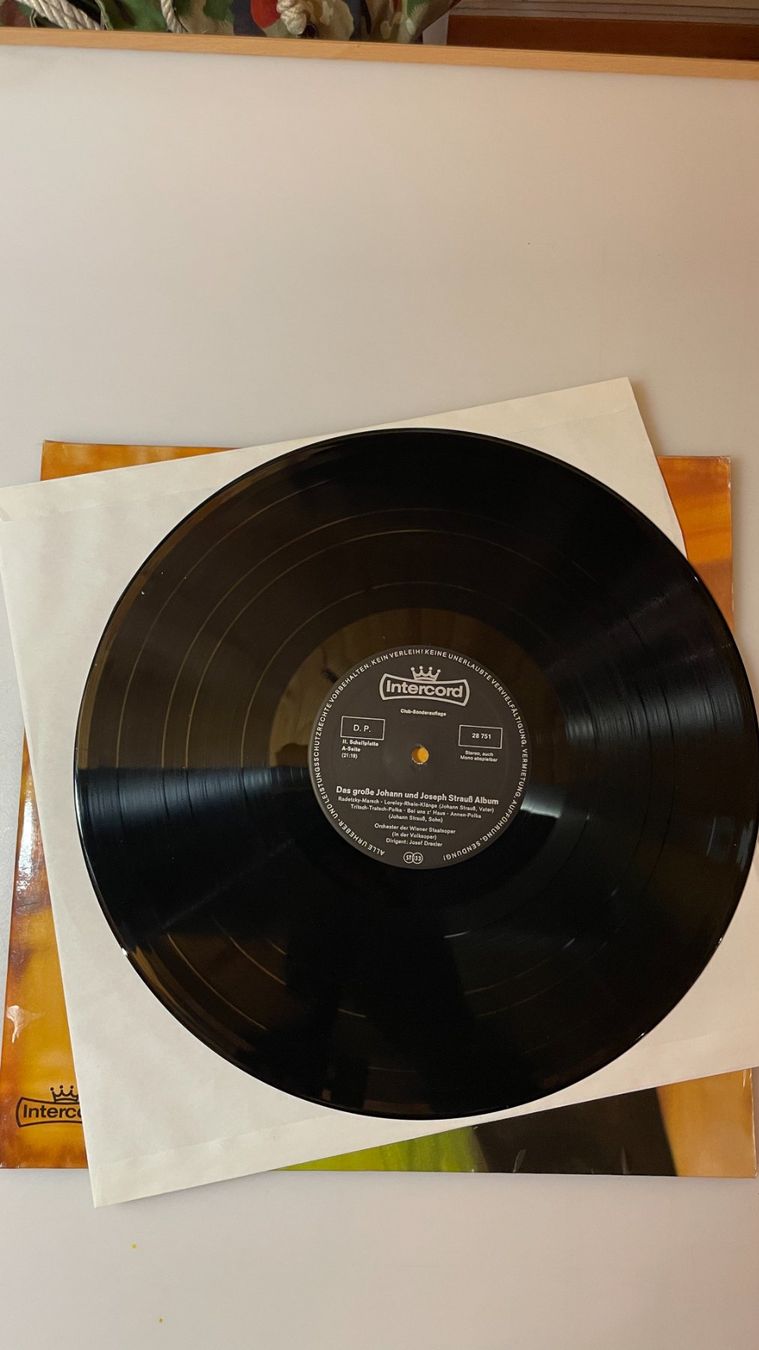 Schallplatten: Kaiserwalzer Schallplatte - Johann Strauss - 2 Schallplatten – Gebraucht aus Glattfelden von flomiking 8