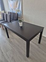 Table IKEA BJURSTA noire extensible 