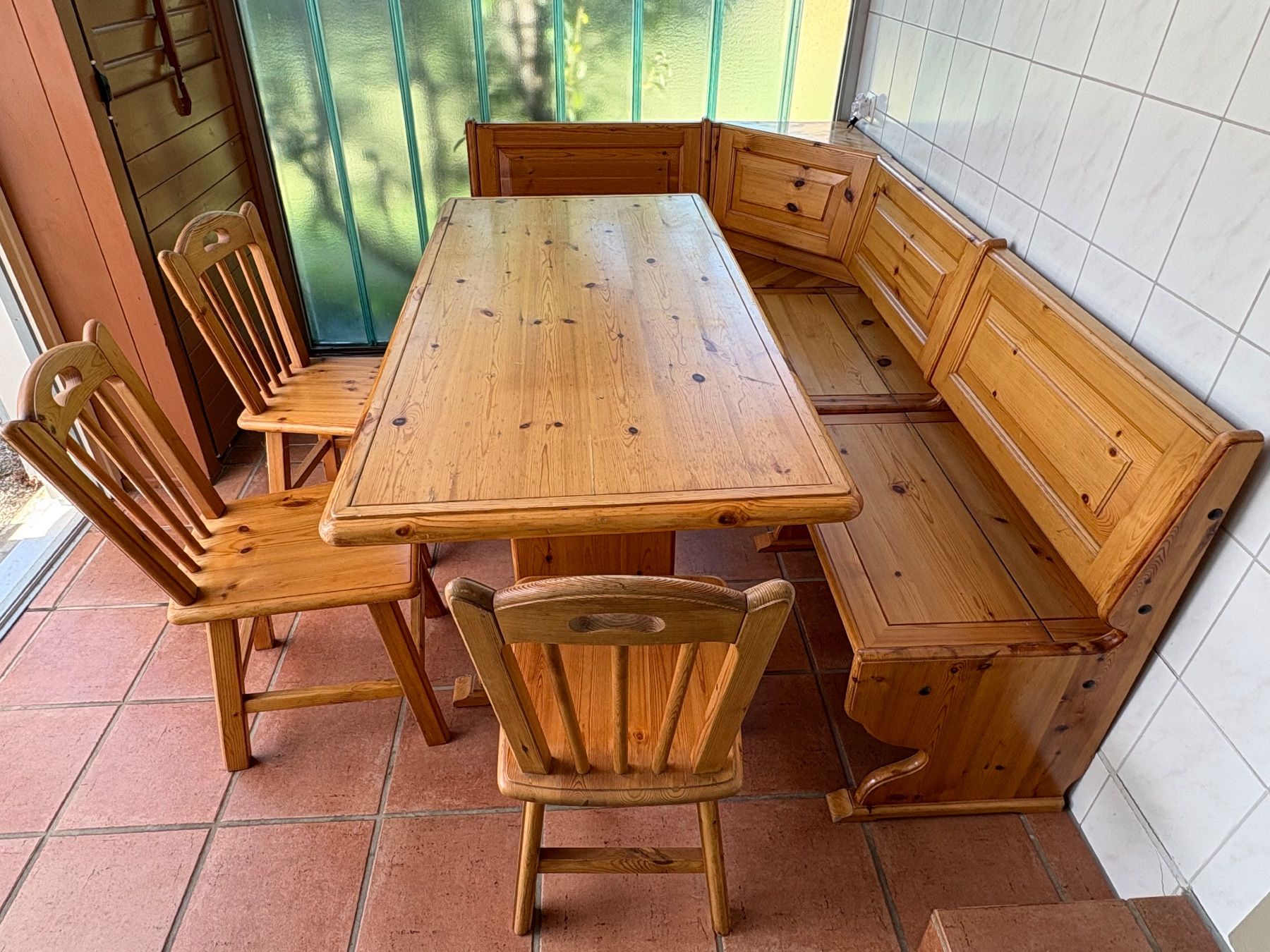Set di tavolo e panche: Holz Eckbank Set mit Tisch und Stühlen – Usato da Aarberg venduto da gersa 1