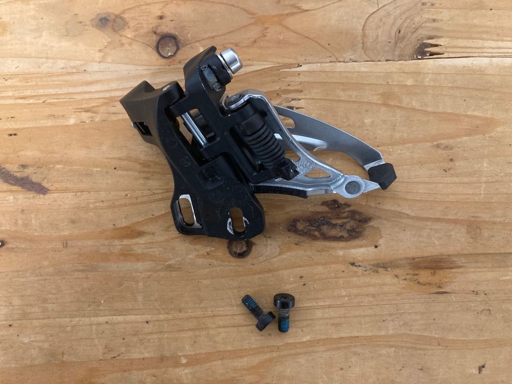 Shimano Pièces détachées: Dérailleur avant Shimano Alivio, d'occasion – D'occasion à Cousset par xgi_c7z6 1