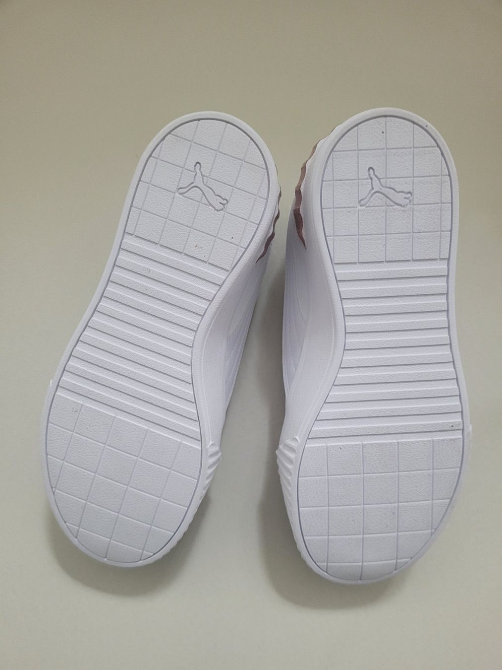 Puma Scarpe da donna: Puma Sneaker Weiss/Rosé, 37 – Nuovo (secondo la descrizione) da Wallisellen venduto da sedlees 2