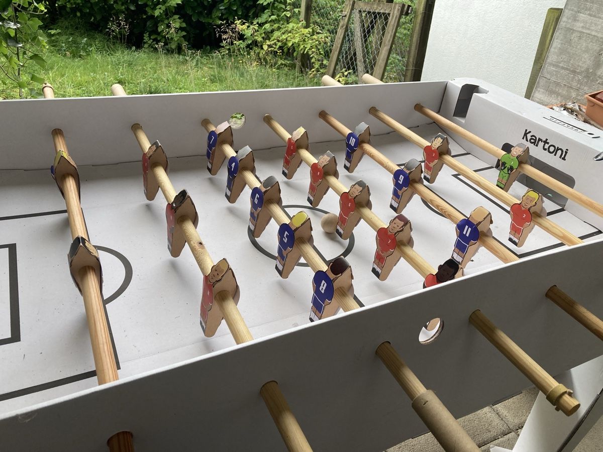 Jeux: Kartoni Tischfussball  – D'occasion à Horgen par Andradina