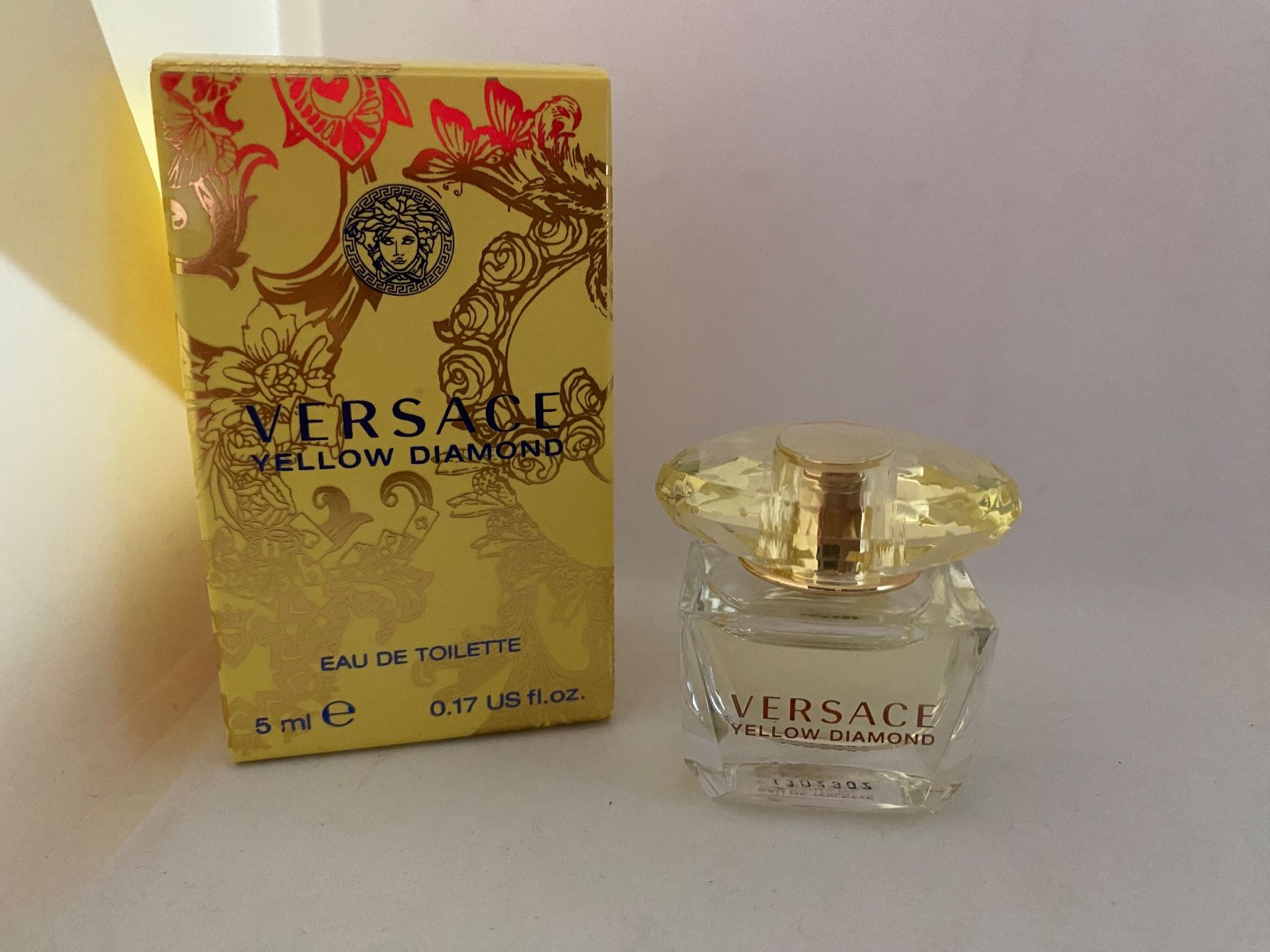 Versace Parfum & Eau de Toilette: Miniature Yellow Diamond Versace 5ml – Neu und originalverpackt aus Bouveret von wes_7zll
