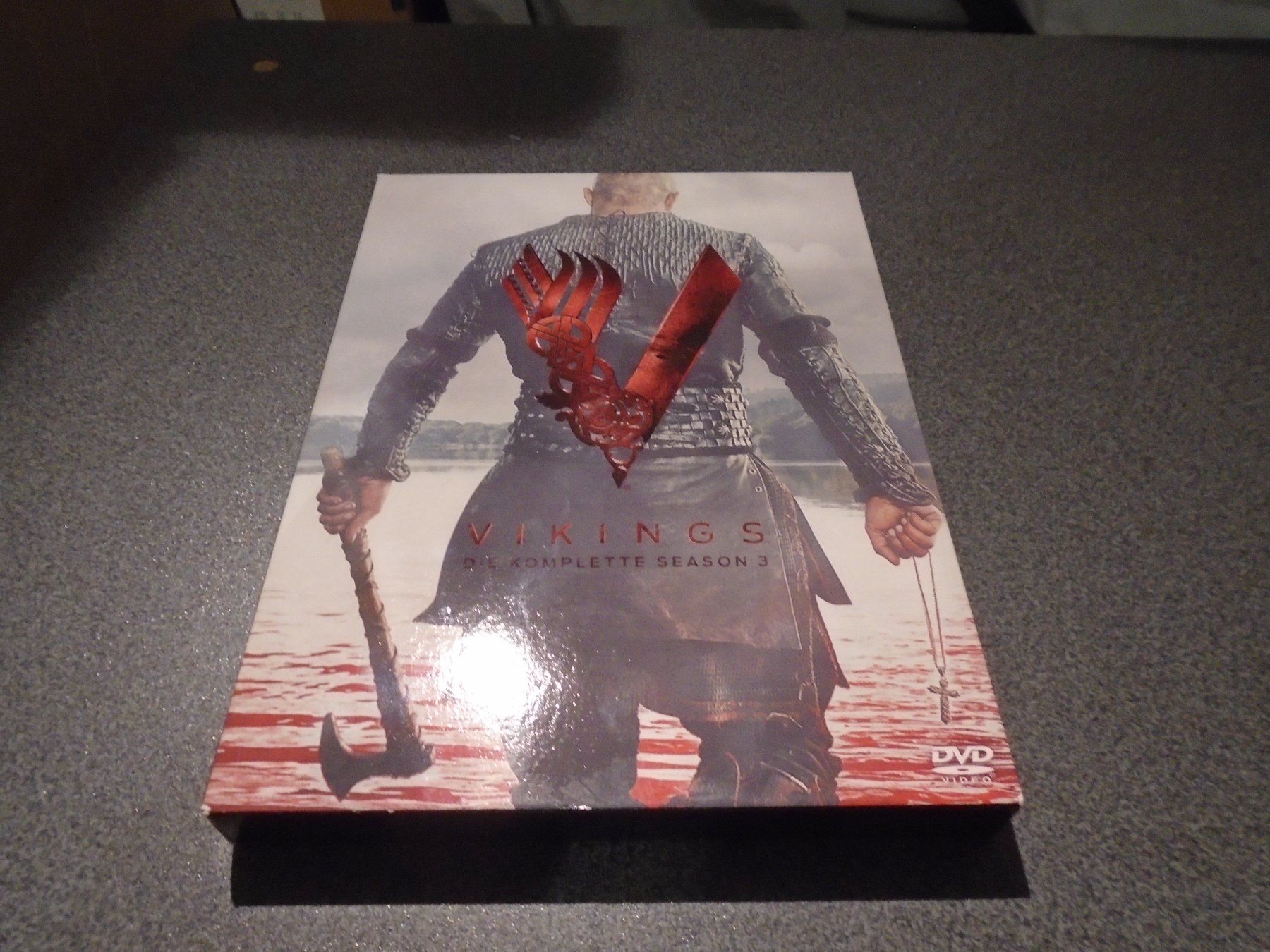 Tutti i DVDs: DVD Vikings, Die komplette Season 3 – Usato da Zürich venduto da abraxas1291