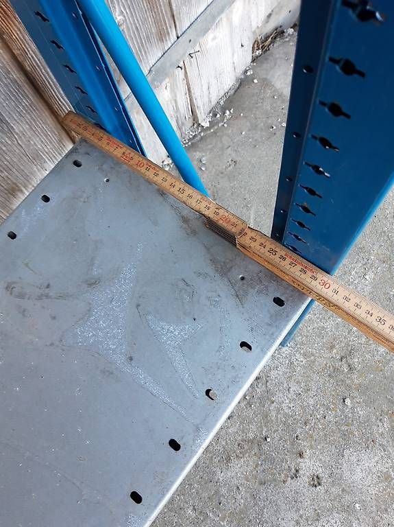Scaffali: Werkstattregal – Usato da Schachen b.Herisau venduto da Same-70 2