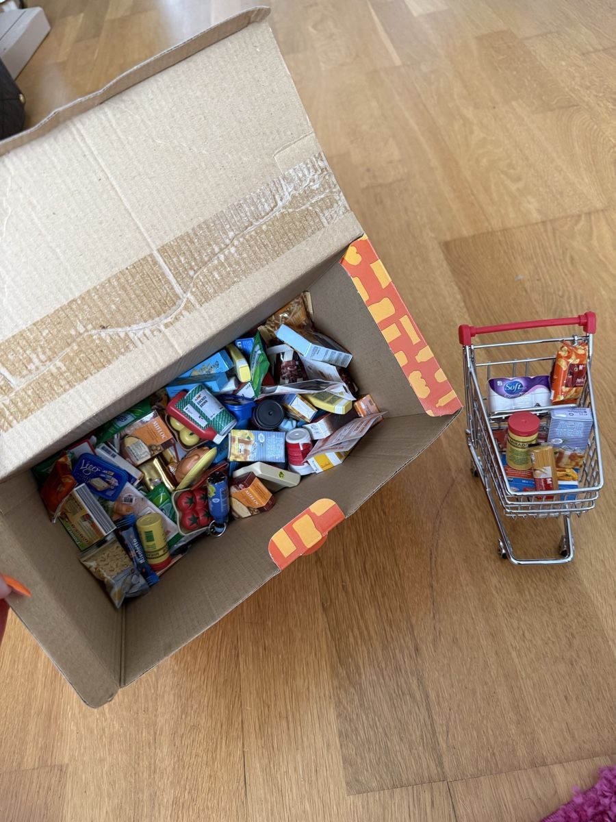 Migros Spielzeuge: Migros Mini Mania Sammlung mit Einkaufswagen und Box – Neu (gemäss Beschreibung) aus Richterswil von cobruetsch 3