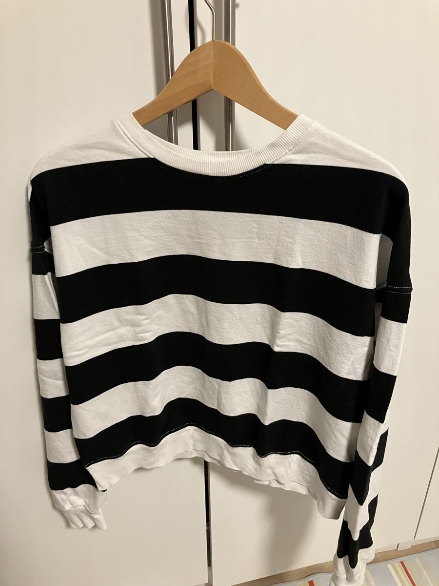 H&M Pulls et sweat-shirts: Pull rayé fille adolescente 170 H&M – D'occasion à Epalinges par Tosca20