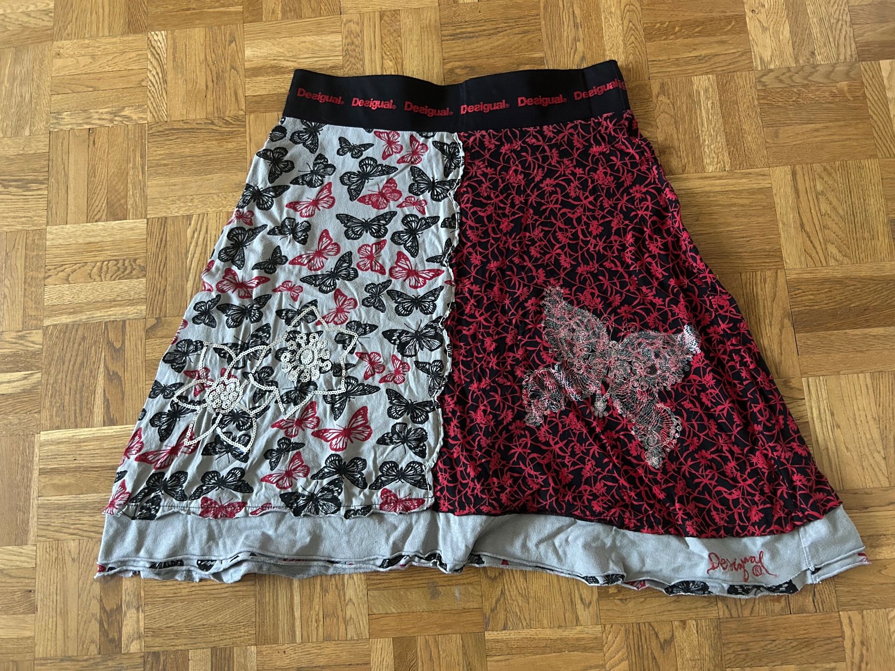 Desigual Röcke: Rock Jupe von Desigual Grösse L – Gebraucht aus Allschwil von meeresperle