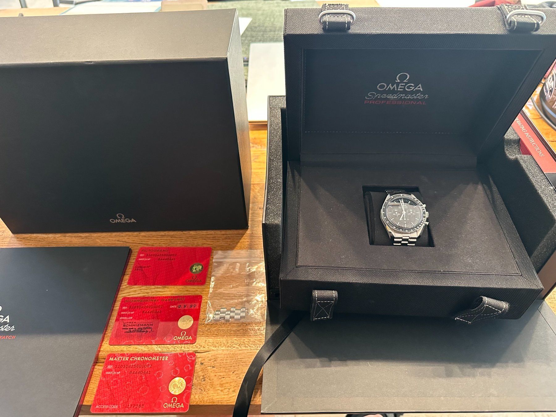 Omega Orologi: Omega Speedmaster Moonwatch im Fullset – Usato da Liestal venduto da Zabor 3