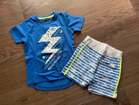 Kleiderset Jungs T-Shirt + Shorts Blue Seven, Grösse 110