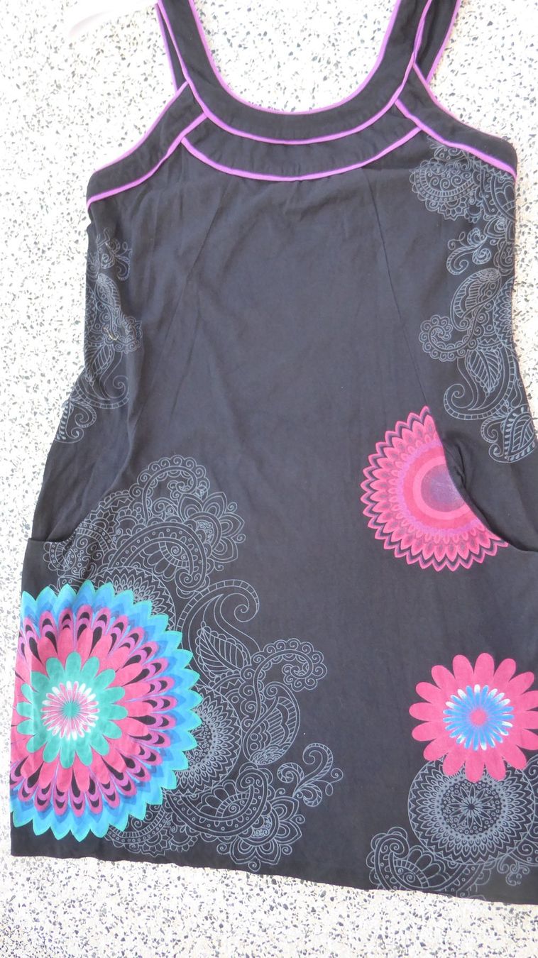 Kleider: Schönes Kleid Gr 42 aus Indien – Gebraucht aus Sargans von Benziner 1