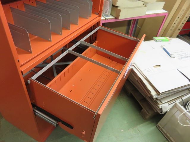 Armadi: W02 grosser Schubladenstock, Top, Orange – Usato da Necker venduto da liq24 8