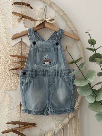 Kurze Jeans-Latzhose Gr. 86