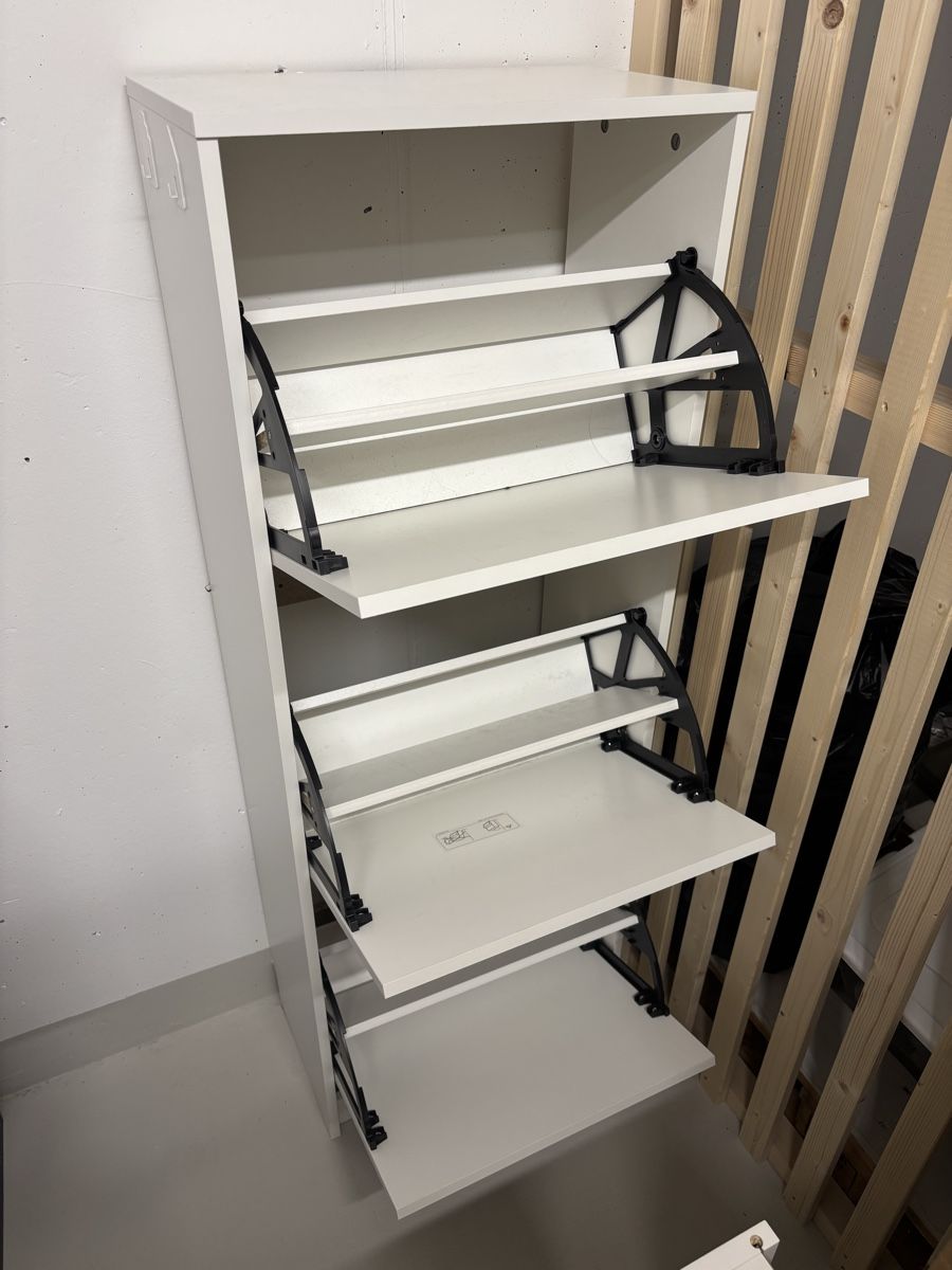 Ikea Regale: IKEA BISSA Shoe Cabinet – Gebraucht aus Spreitenbach von 94l_9shv 1