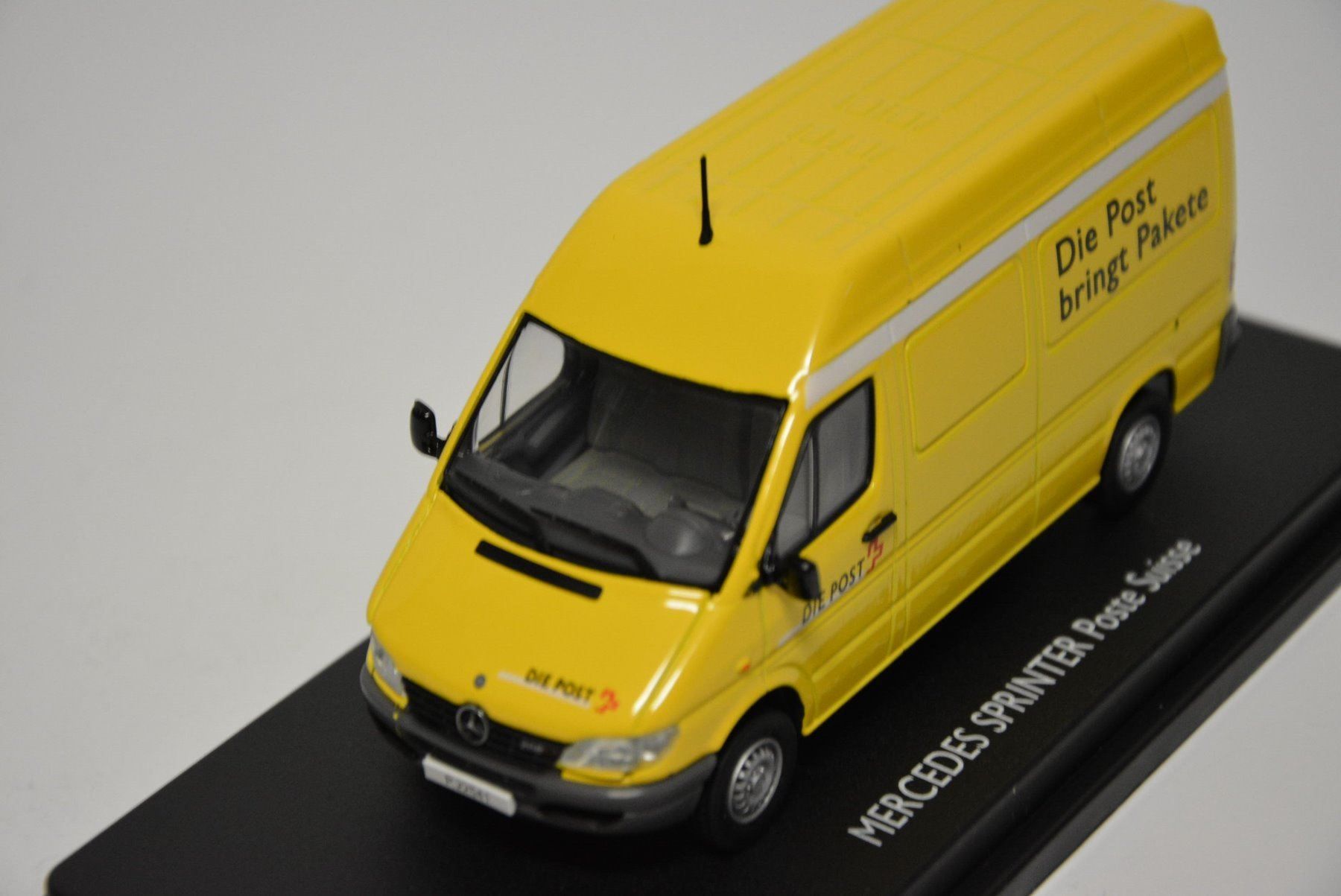 Mercedes-Benz Modellini d'auto: Mercedes Sprinter Poste Suisse , 1:43 – Nuovo e nell'imballaggio originale da Goldach venduto da Feivel9 2
