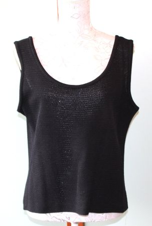 Top von *ST. JOHN Collection*
