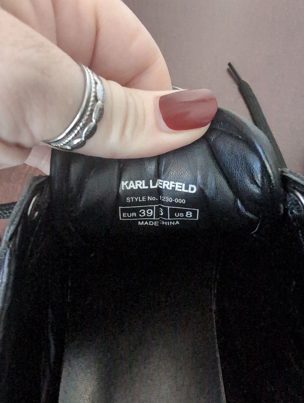 Karl Lagerfeld Damenschuhe: Karl Lagerfeld Sneaker schwarz – Gebraucht aus Busswil BE von MissMuffin 5