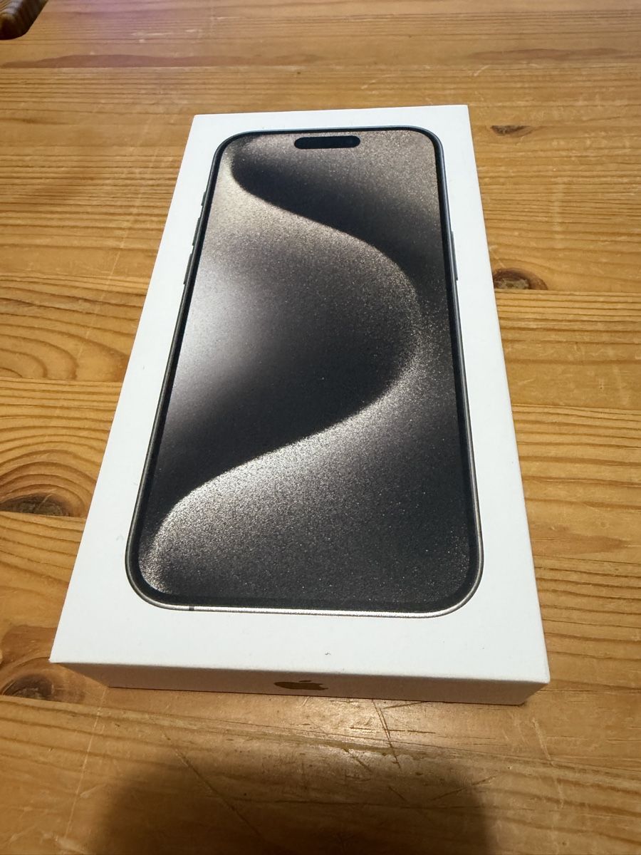 Apple Handys / Smartphones: Apple iPhone 15 Pro  Batteriezustand 90% – Gebraucht aus Flumserberg tannenboden alp von pedroredshoes 7