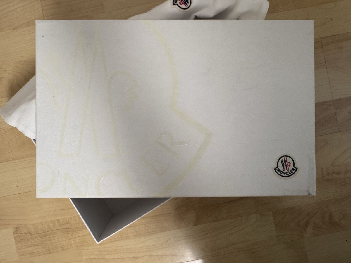 Moncler Borse: Moncler Weiss mit Karton guter Zustand – Usato da Tenniken venduto da chr_s9rk 2