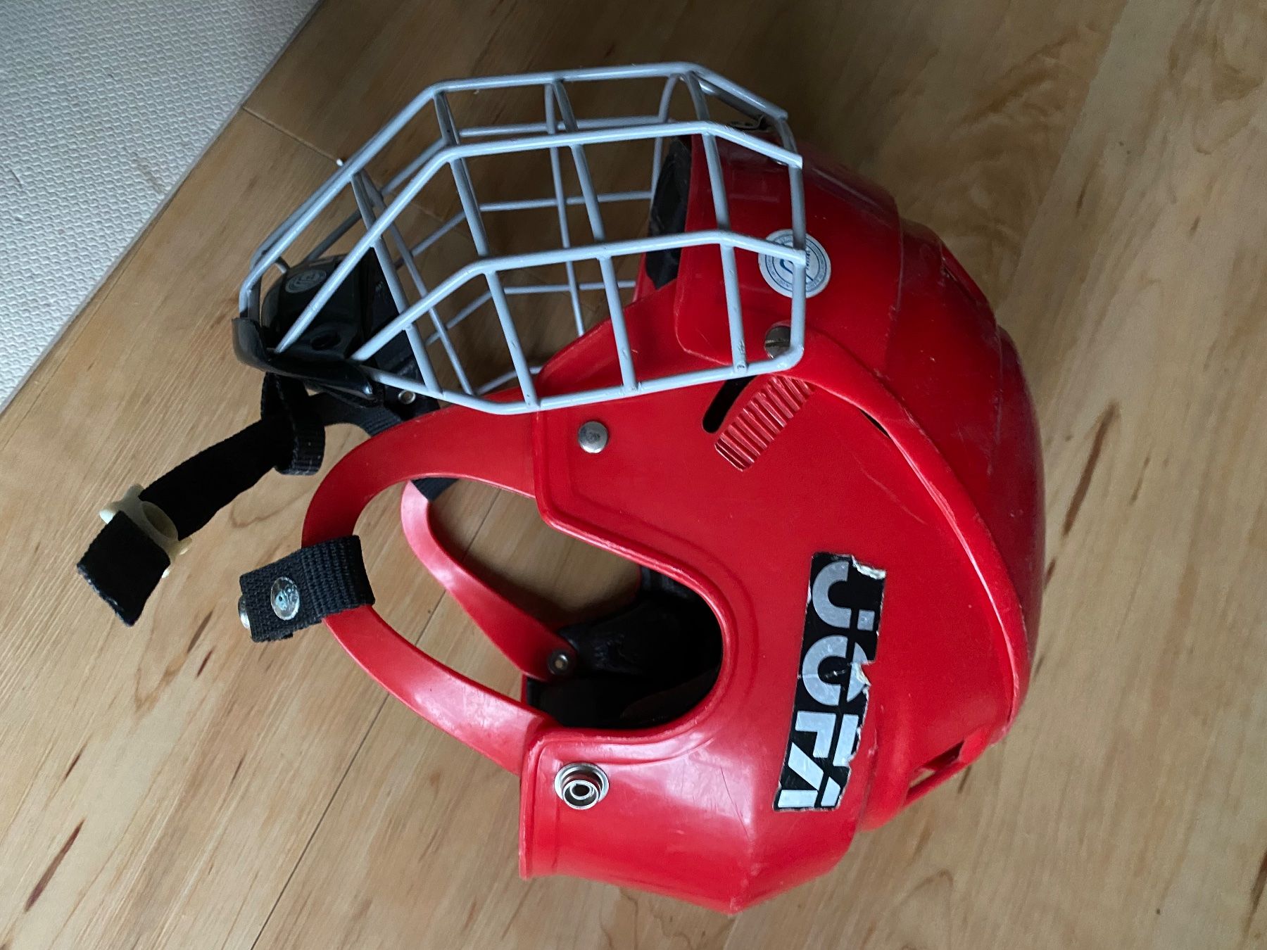 Caschi: Jofa eishockeyhelm junior 51-240 jr mit gitter – Usato da Appenzell venduto da classiccyclingkits 4