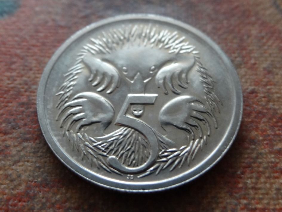 Alle Münzen: AUSTRALIA  5  Cents  1986 – Gebraucht aus Romanel-sur-Lausanne von Swift13