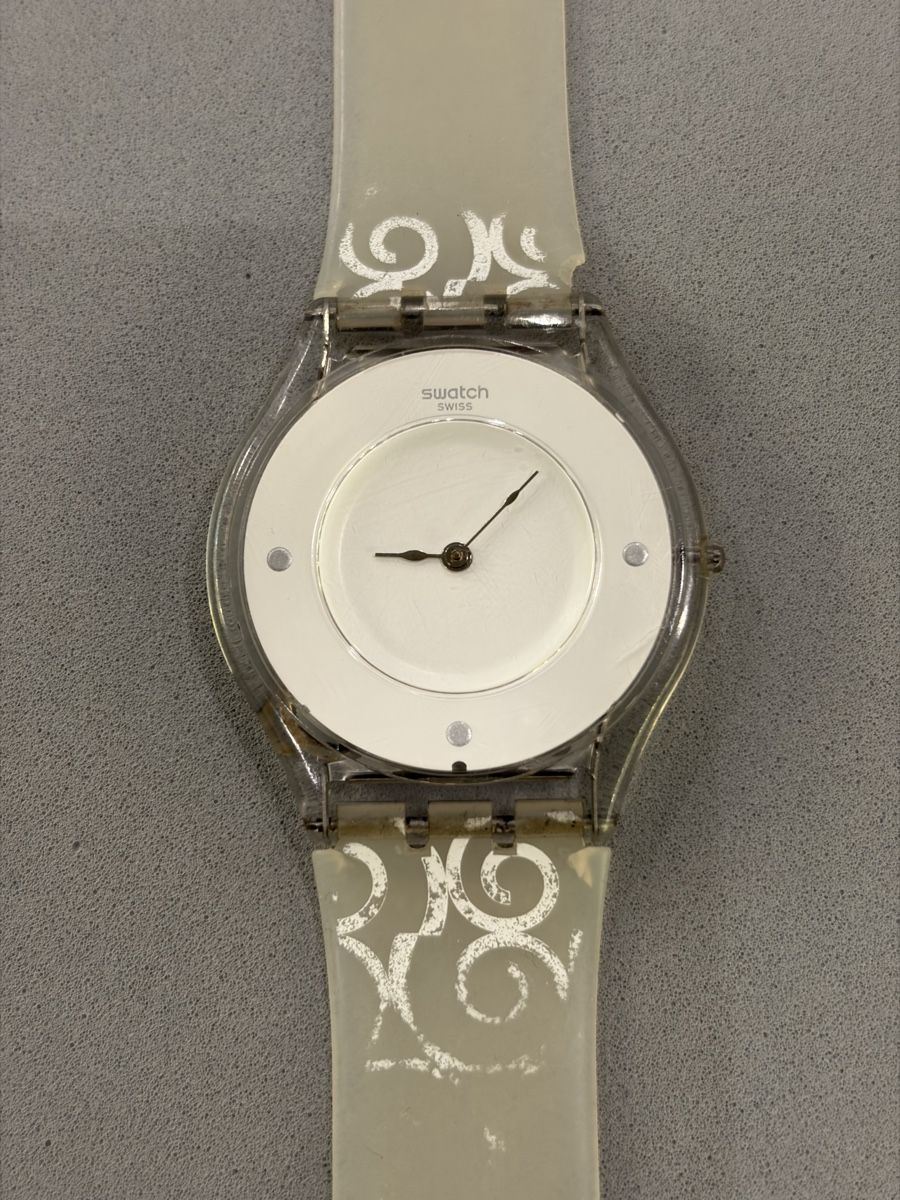 Swatch Uhren: Swatch Skin White  – Gebraucht aus Vevey von Eiden77