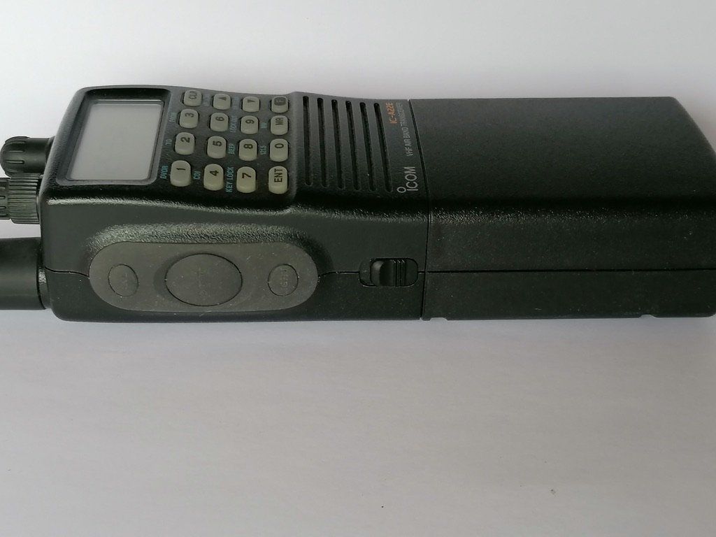 Icom Radiocomunicazione: Funkgerät - icom IC-A22E Portable VHF Transceiver – Nuovo (secondo la descrizione) da Ermenswil venduto da easyric