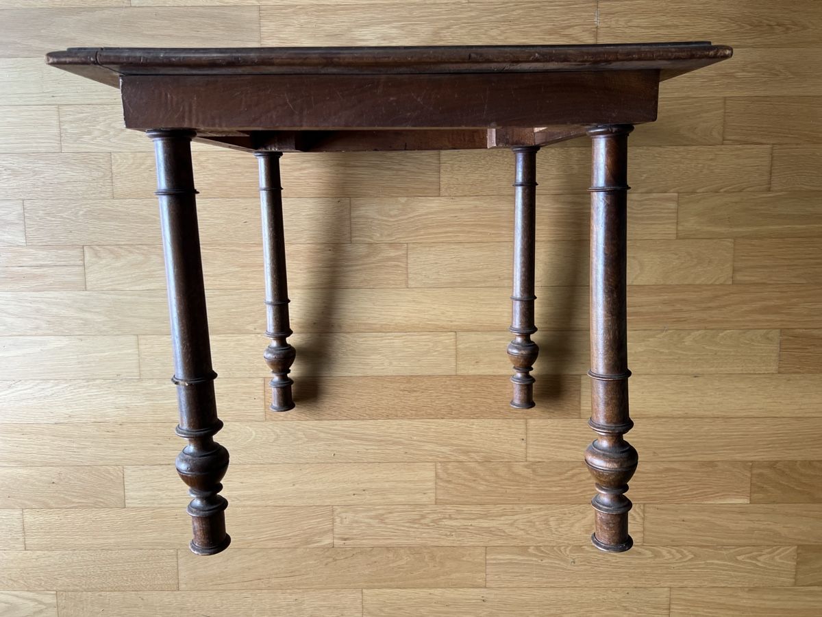 Tavoli: Couchtisch mit Flachrelief – Usato da St.Gallen venduto da 303_7fcf 4