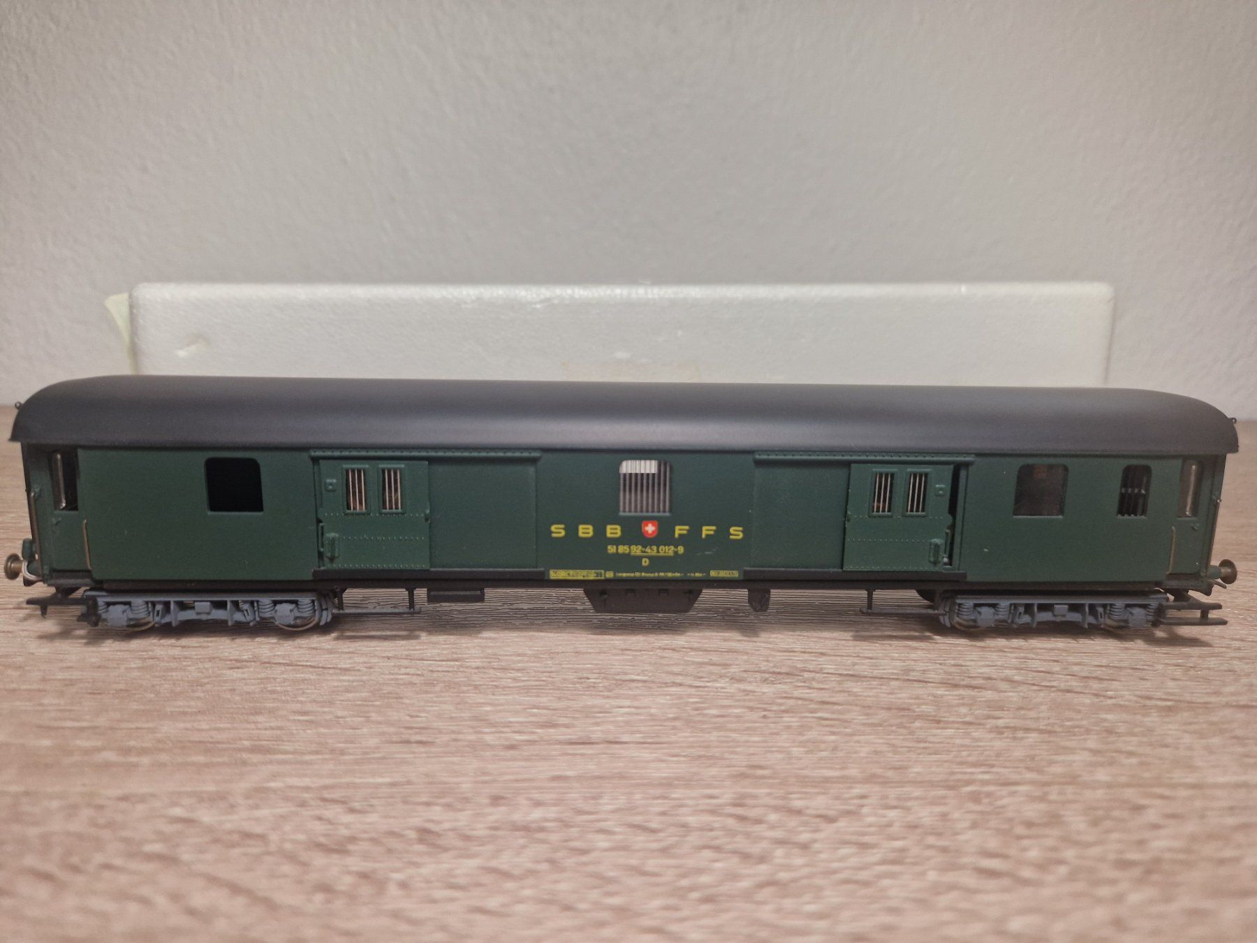 Metropolitan Modellini di ferrovie: Metropolitan 7080 Gepäckwagen SBB H0 – Usato da St-Aubin-Sauges venduto da tantome 1